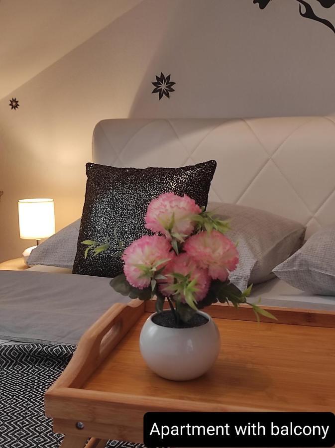 Fancy Old Town Apartment *
